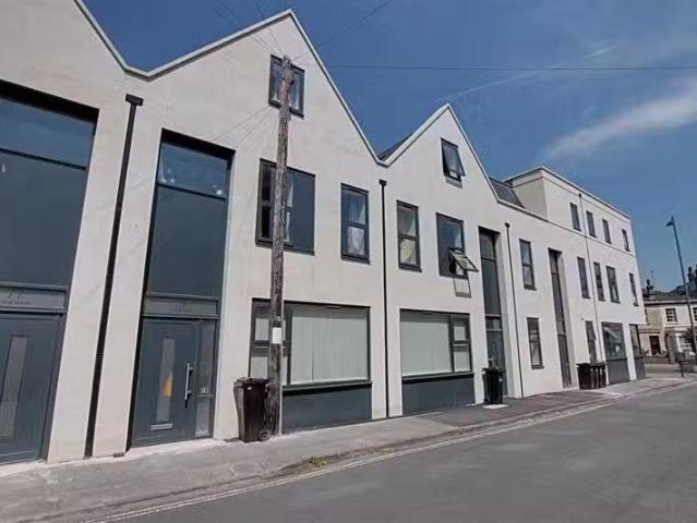 Charming 1 bedroom flat for rent in Lorne Road, Bath, BA2