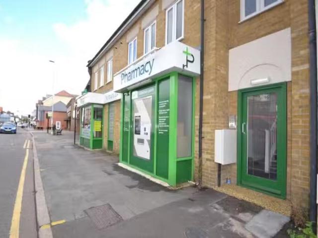 Unique 1 bedroom flat for rent in South Street, Bishops Stortf.
