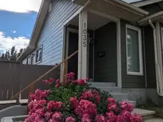 For Rent 1 Bedroom House Calgary AB DS104957260