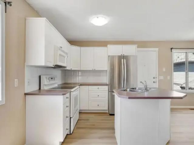 For Rent 1 Bedroom House Calgary AB DS105185797