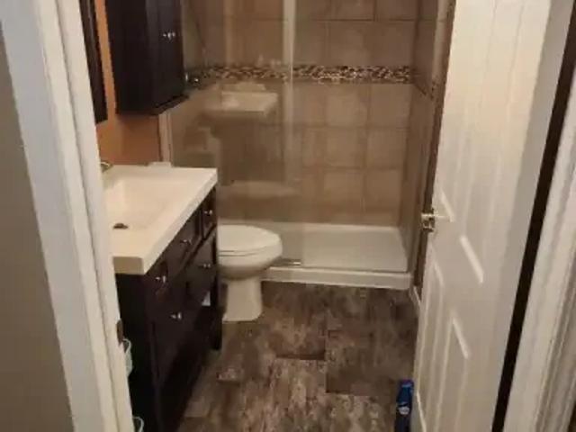 For Rent 1 Bedroom House Airdrie AB DS102394164