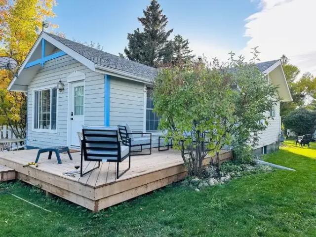 For Rent 1 Bedroom House Arrowwood AB DS104991606