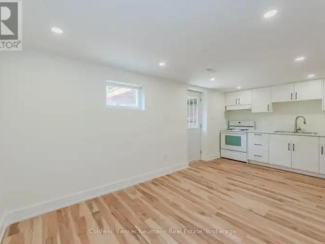 For Rent 1 Bedroom House Guelph ON DS103611946