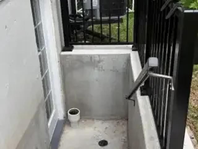 For Rent 1 Bedroom House Kitchener ON DS104681881