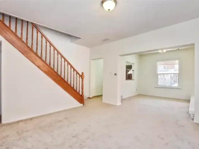 For Rent 1 Bedroom House Hamilton ON DS102846802