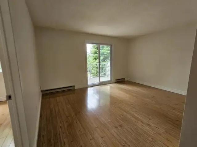For Rent 1 Bedroom House Ottawa ON DS103695135