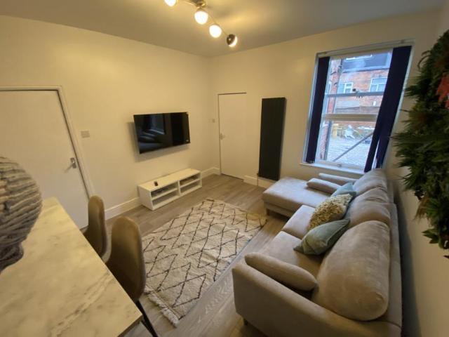 For Rent 1 Bedroom House Lenton East Midlands DS104470576