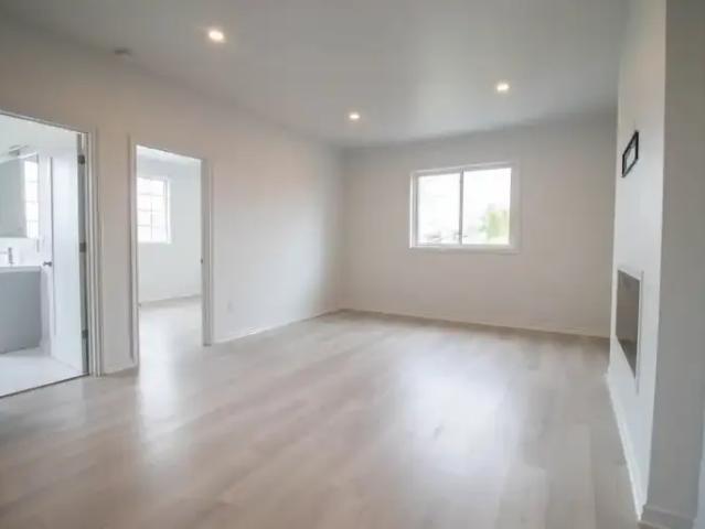 For Rent 1 Bedroom House Niagara Falls ON DS103879357