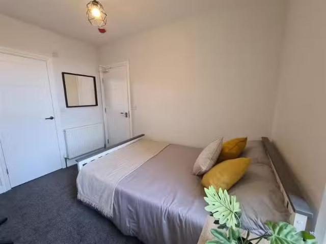 Deal! 1 bedroom house share for rent in Claremont Road, Smethw.