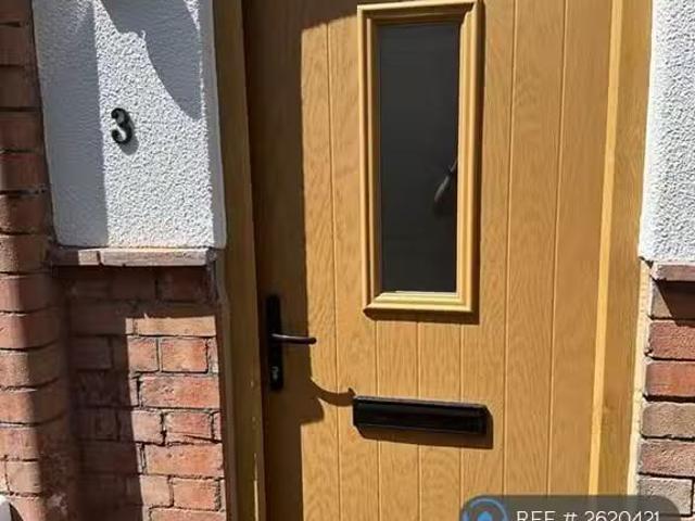 Cozy 1 bedroom house share for rent in Smyths Close, Bristol.