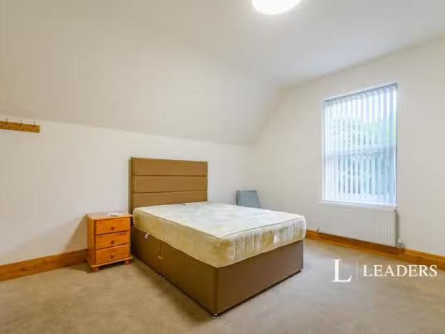 New 1 bedroom house share for rent in Walmersley Road, Bury, BL9