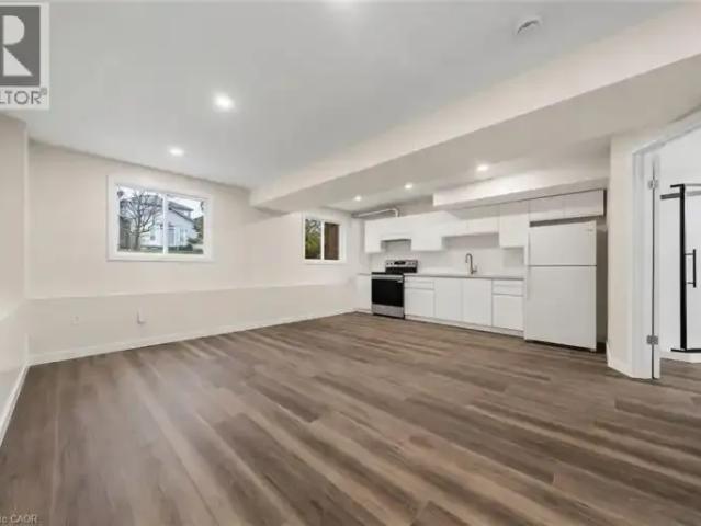 For Rent 1 Bedroom House Waterloo ON DS105119032