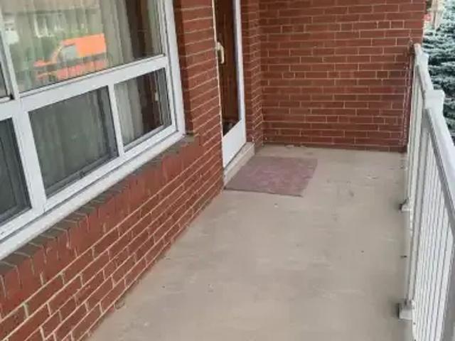 For Rent 1 Bedroom House Vaughan ON DS105602238