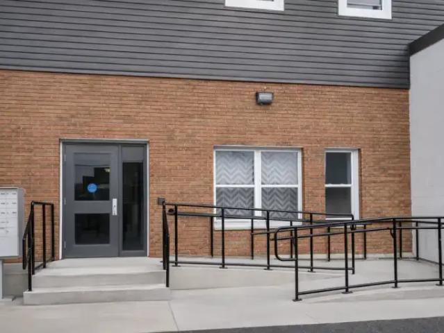 For Rent 1 Bedroom Townhouse Orillia ON DS104470663
