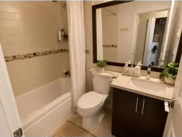 For Rent 1 Bedroom Townhouse Burnaby BC DS104471159