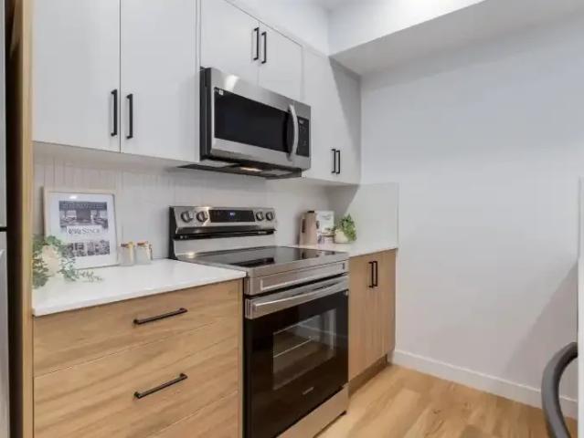 For Rent 1 Bedroom Townhouse Calgary AB DS100974944
