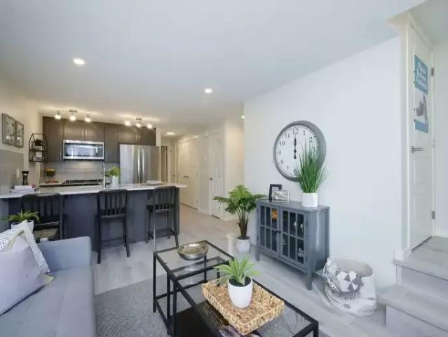 For Rent 1 Bedroom Townhouse Calgary AB DS104985315