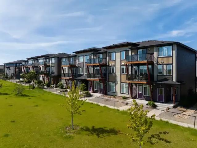 For Rent 1 Bedroom Townhouse Edmonton AB DS105087259