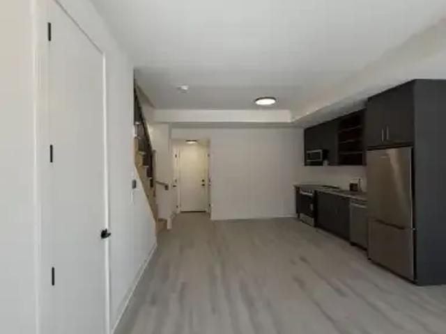 For Rent 1 Bedroom Townhouse St. Catharines ON DS104711621