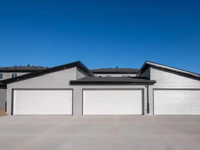 For Rent 1 Bedroom Townhouse Spruce Grove AB DS104876226