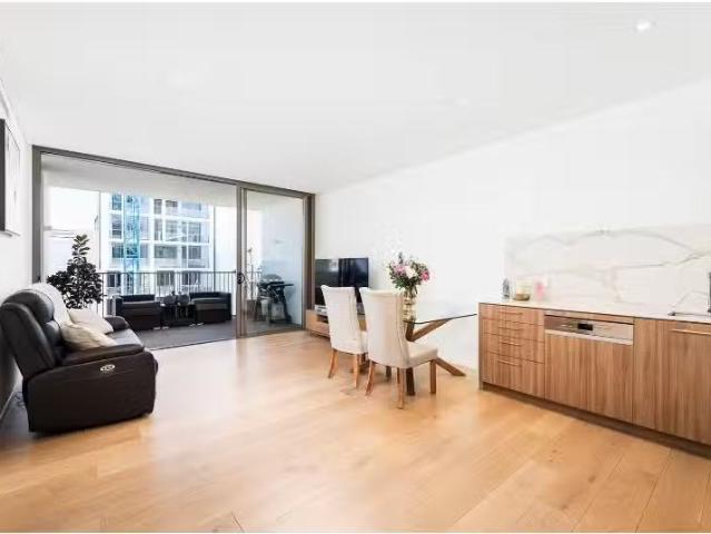 Cozy 1 BR AB501/6 18 University Road, Miranda Apartment for re.