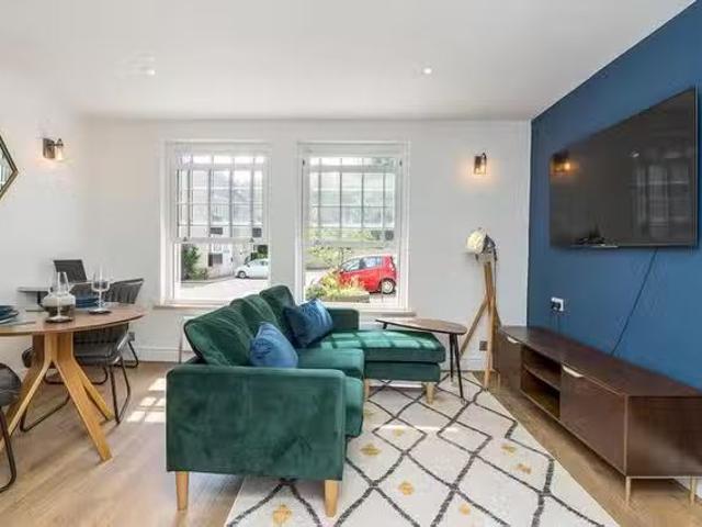 Deal! 1 BR Bedford Street