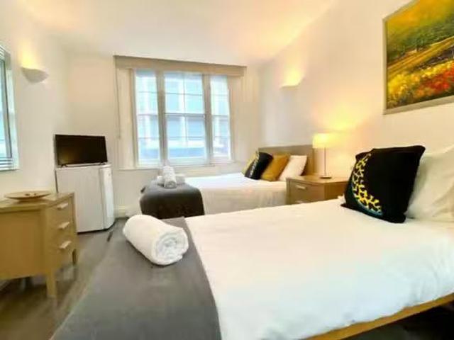 Cozy 1 BR Bishopsgate, London