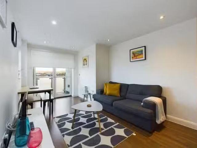 New 1 BR Bournemouth Road