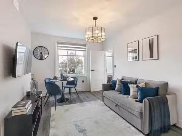 Rental! 1 BR Camberwell Road