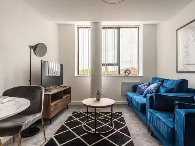 Rental! 1 BR Carolgate