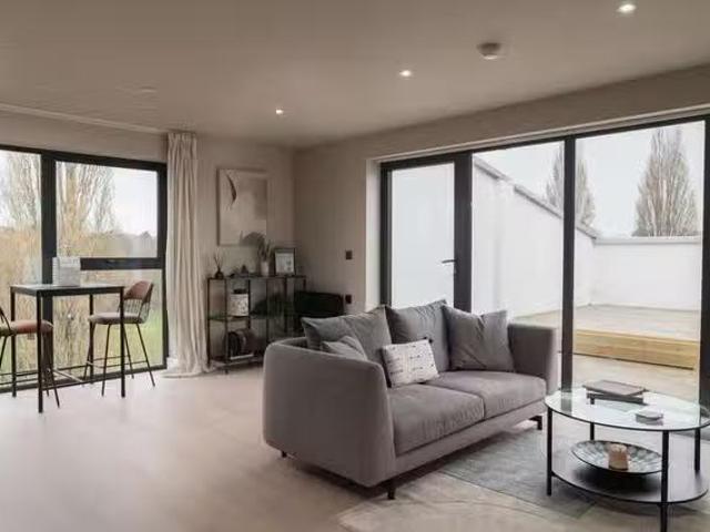 Just in! 1 BR Coventry Road