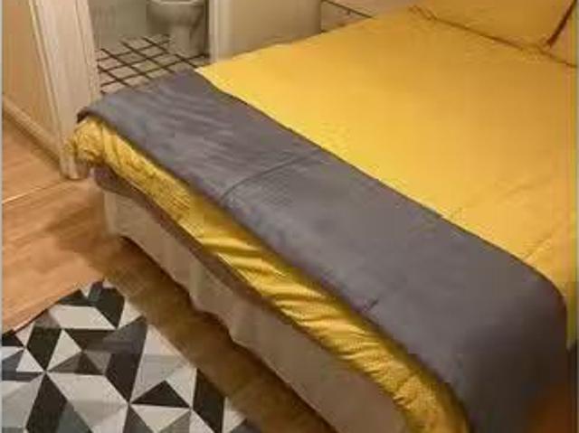 For Rent! 1 BR Room for rent in 2 bedroom apartment in Hayes.