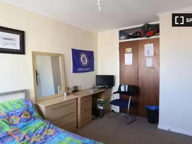 Cheap 1 BR Room in shared flat for rent in London