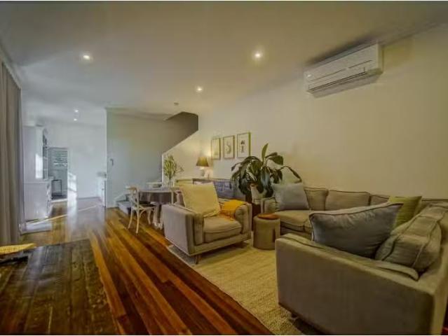 Rental! 1 BR Studio/125 Grays Point Road, GRAYS POINT Apartmen.