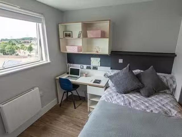 New 1 BR West Way Square, Oxford Luxury Studio