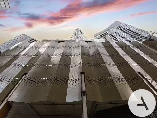 Unique 1 BR 1706/1 Grazier La, Belconnen Apartment for rent L.