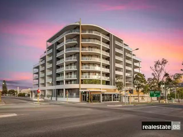 Deal! 1 BR 10/34 East Parade, East Perth, WA 6004