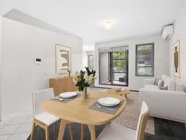 Cheap 1 BR 1051/1 Dee Why Parade, Dee Why, NSW 2099