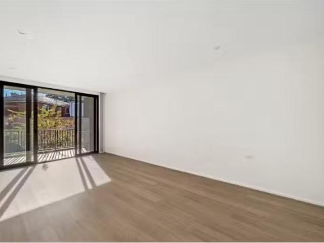 Deal! 1 BR 106/147 New Canterbury Road, Lewisham Apartment for.