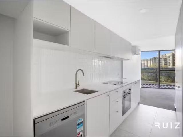 Deal! 1 BR 109/11 Launceston Street, Phillip Apartment for ren.