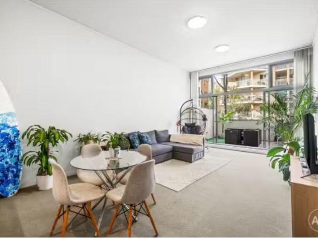 Just in! 1 BR 109/97 Boyce Road, Maroubra Apartment for rent.