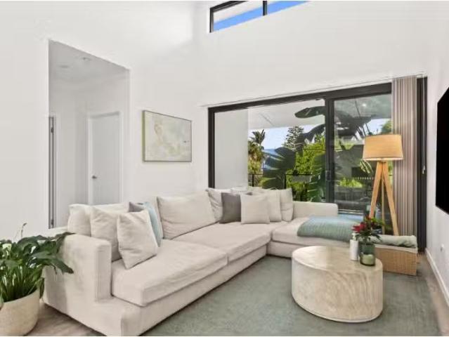 Cheap 1 BR 11/2 Hothersal Street, KIAMA Apartment for rent Li.