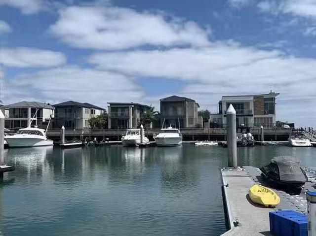 Rental! 1 BR 119 Mount Martha Road, Mount Martha, VIC 3934