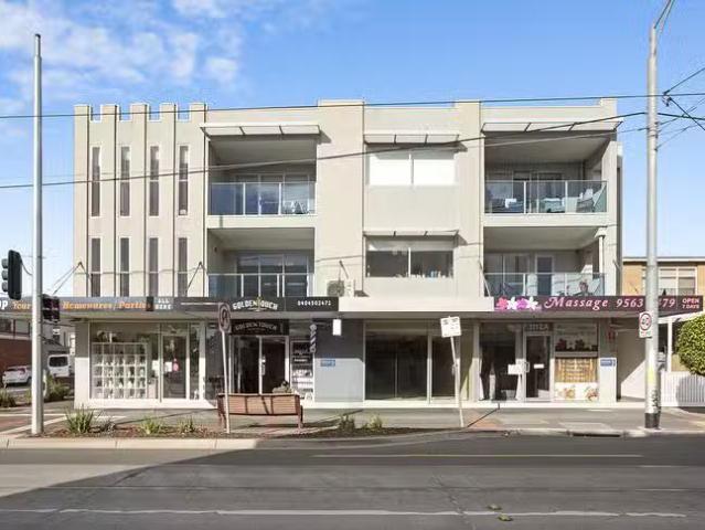 Cozy 1 BR 13/1110 1114 Glen Huntly Road, Glen Huntly, VIC 3163