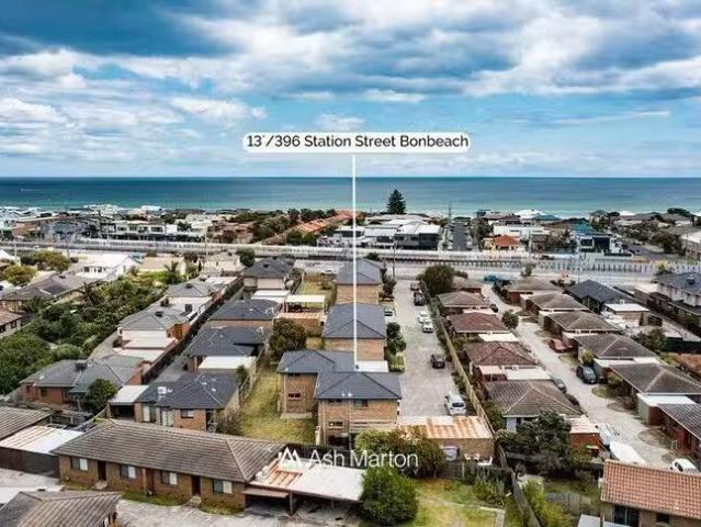 Just in! 1 BR 13/396 Station Street, Bonbeach, VIC 3196