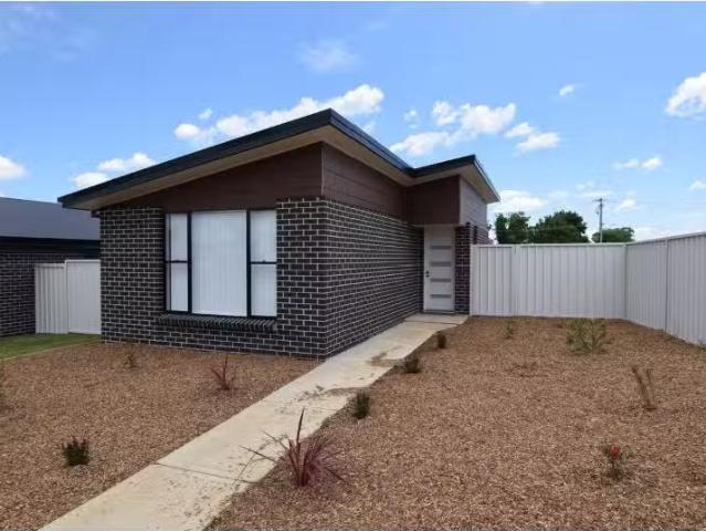 Nice 1 BR 13a Wellesley Court, Raglan House for rent Listed b.