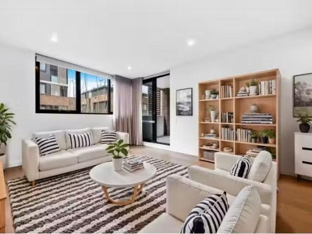 Charming 1 BR 1.205/18 Hannah Street, Beecroft Apartment for r.