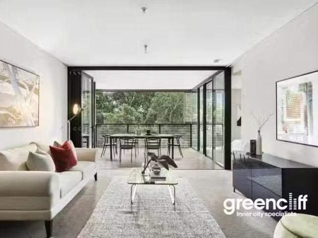 Nice 1 BR 1 Sterling Circuit, Camperdown, NSW 2050