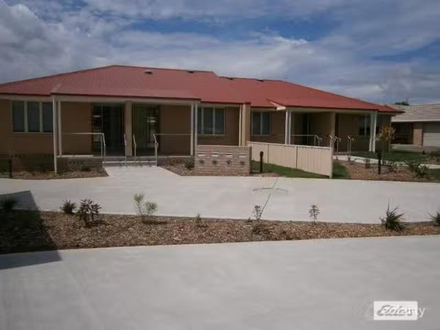 Nice 1 BR 2/4 Pullen Close, Grafton Apartment for rent Listed.