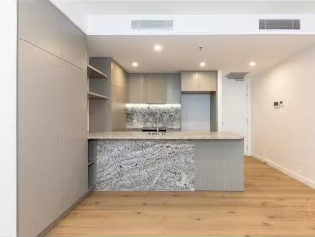 Nice 1 BR 296/62 Constitution Avenue, Parkes Apartment for ren.